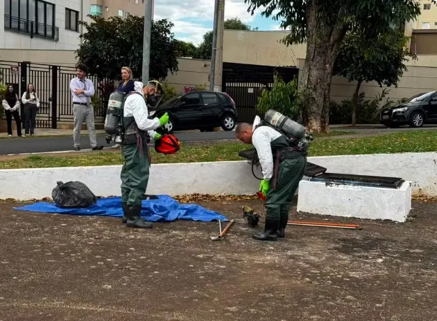 Polícia encontra antebraços e mãos de mulher esquartejada em galeria pluvial