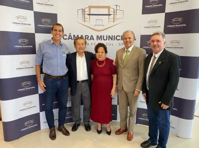 Laboratório Dr. Edson Eidi Watanabe é homenageado pelos 55 anos de serviços prestados a saúde