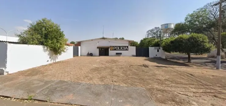 Menina de 7 anos denuncia agressões durante palestra sobre violência em escola e mãe é presa