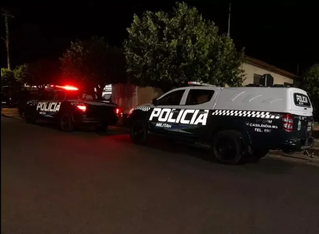 Guerra de facções mata pai e filha de 3 anos que estavam dentro de carro